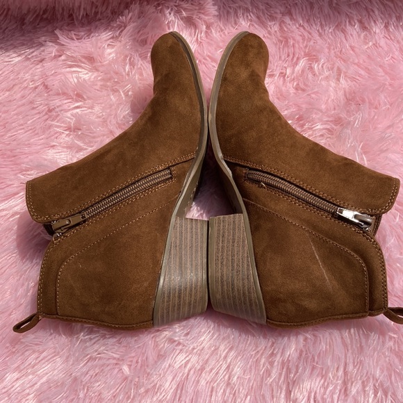 Esprit pointed toe Timber booties with zip closure size 8 - Picture 6 of 12